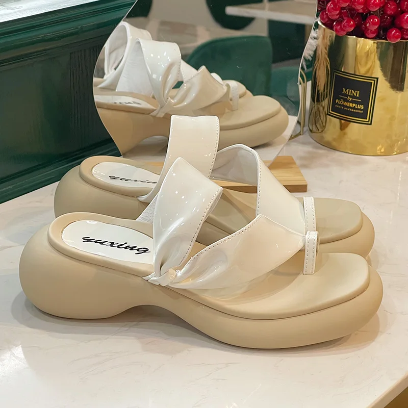 

2022 New Elegant platform slippers for women's summer height and comfort shoes