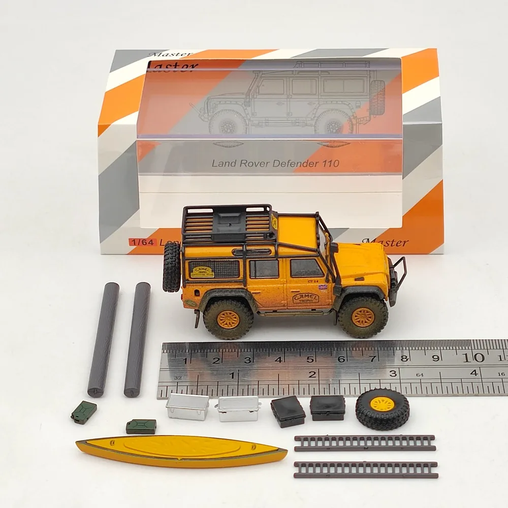 1:64 Master L ~ R Defender 110 Camel Cup Dirty Version литые под давлением игрушки модели автомобилей