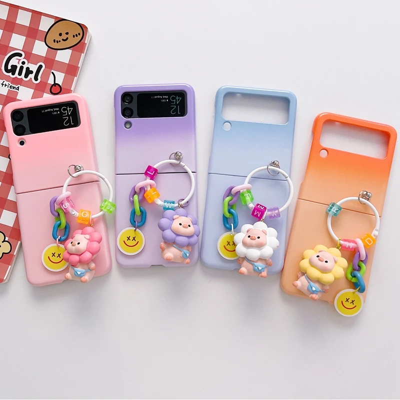 

For Samsung Galaxy Z Flip 4 Color Gradient Glossy Phone Case For Samsung Galaxy Z Flip 3 Cute Pig Pendant Hard Case Etui Case