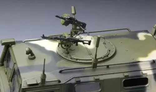 Модель Meng 1/35 VS-003 Высокомобильный автомобиль ГАЗ- 233014 STS Tiger