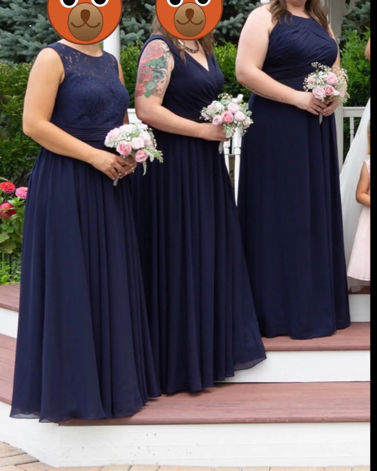 Женское шифоновое платье с V-образным вырезом и разрезом