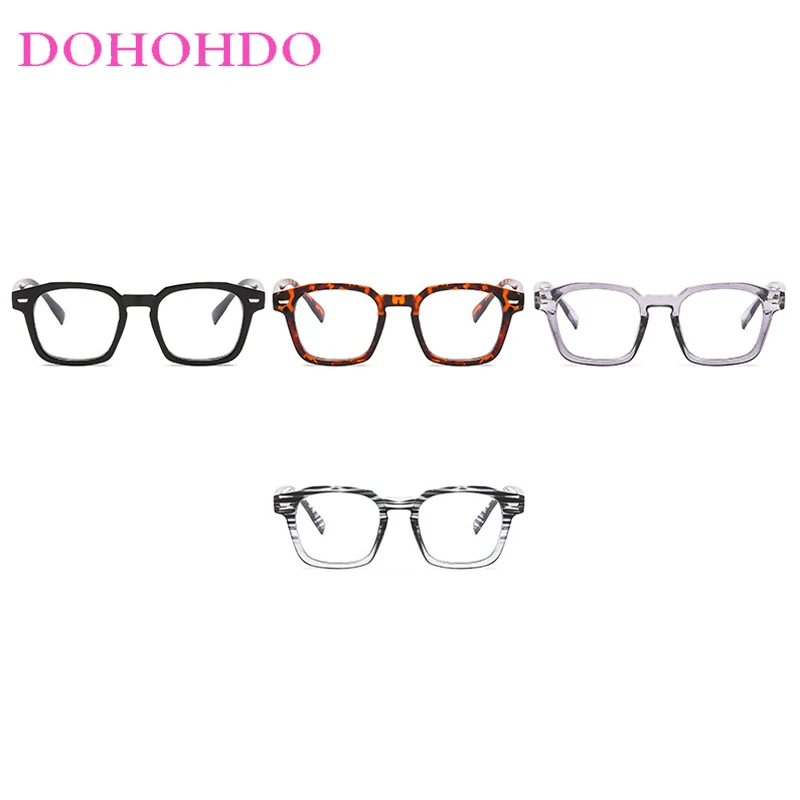 Классические очки в маленькой оправе с квадратными заклепками женские