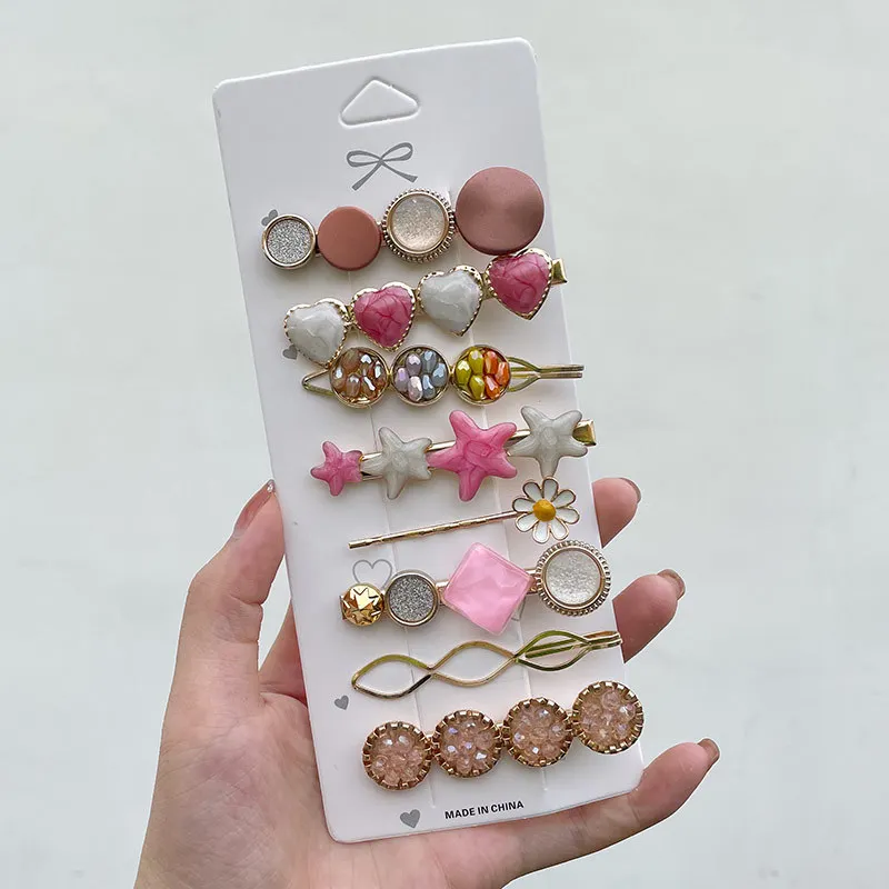 Женская заколка-пряжка с жемчужинами и кристаллами