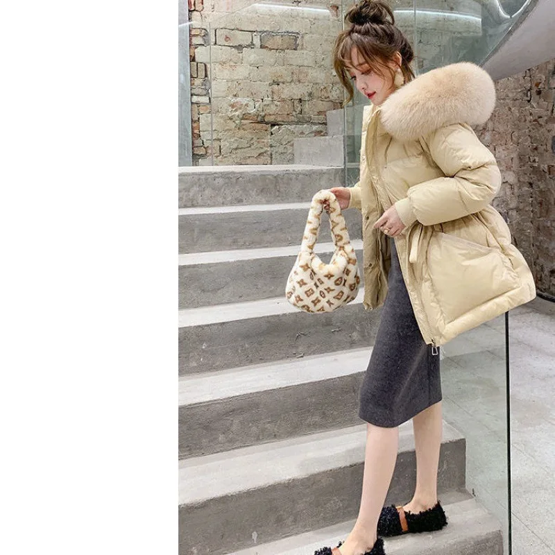 Зимнее пальто женская куртка-пуховик 2024 шикарное модное стеганое с толстым
