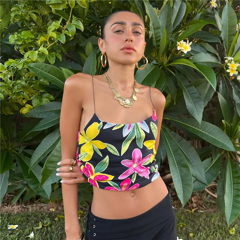 

2022 summer new women's fashion print suspenders with a word collar