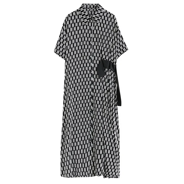 Черное и белое платье-рубашка в клетку стиле ретро с рукавами летучая мышь