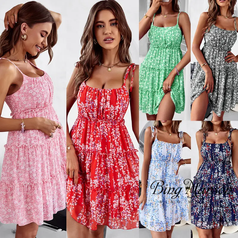 

Женское летнее короткое платье с цветочным принтом и открытой спиной