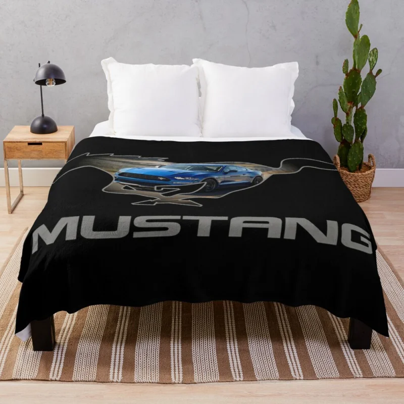 

Дизайнерское одеяло с эмблемой логотипа Ford Mustang GT (синее на черном), товары для дома и комфорта