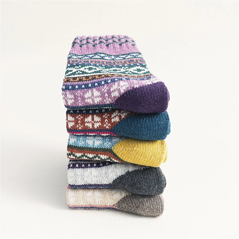5 Pairs High Quality Autumn and Winter Women's Rabbit Wool Socks Super Thick Warm Cashmere Cruciate Flower Women Socks