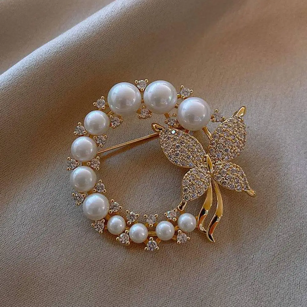 

Chic Clothes Pin Accessories Women Brooch All Match Elegant Lady Pin Clover