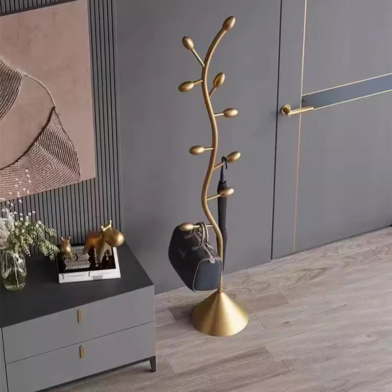 Черная минималистичная вешалка для одежды металлические напольные вешалки