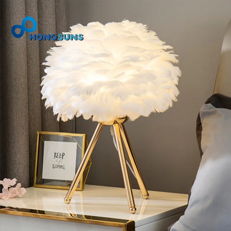 Romantic Feather Table Lamp Modern Bedside Lamp Living Room Coffee Shop Wedding Christmas Decoration Goose Feather Lamp