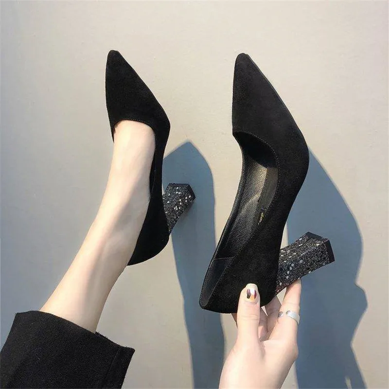 

Pointed toe suede high heels women's shoes 2022 new trend all-match sequins square heel sexy women's shoes