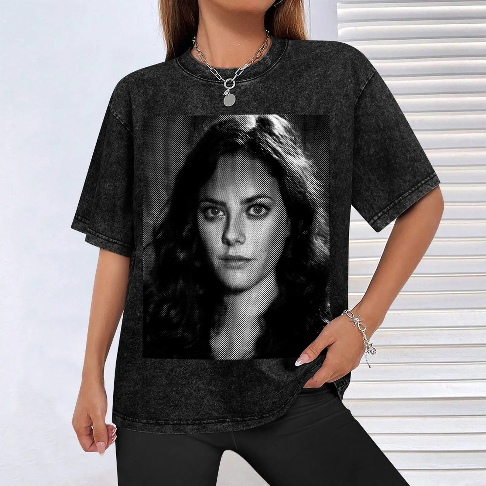 Мужская черно-белая футболка Kaya Scodelario с портретом из точек винтажная одежда на