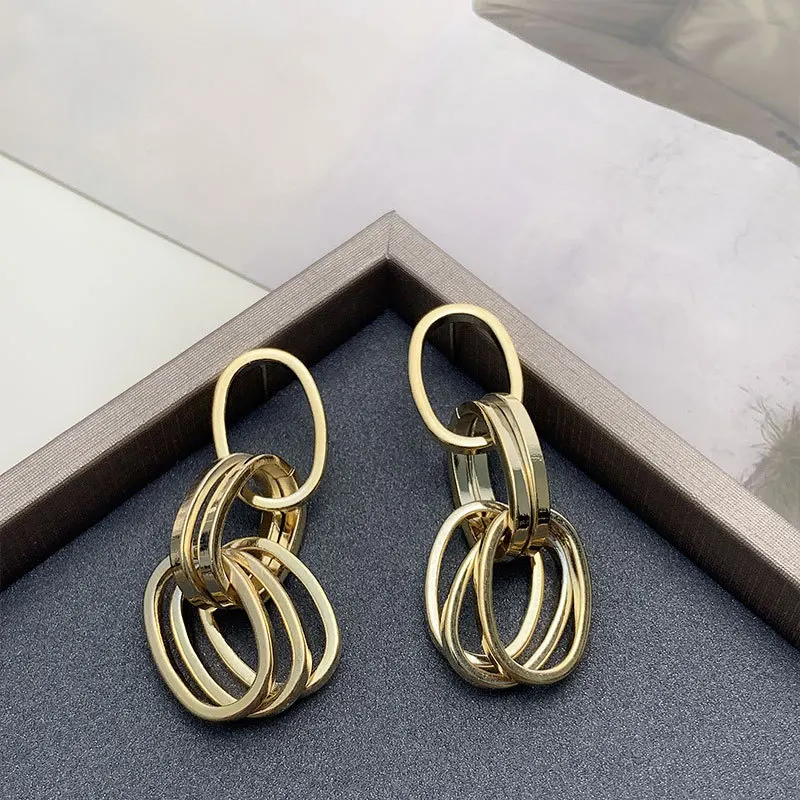 

New Metal Multi-Layer Oval Earrings 2022 Temperament and Exaggerated Earrings Special-Interest Design High-Grade Summer Style