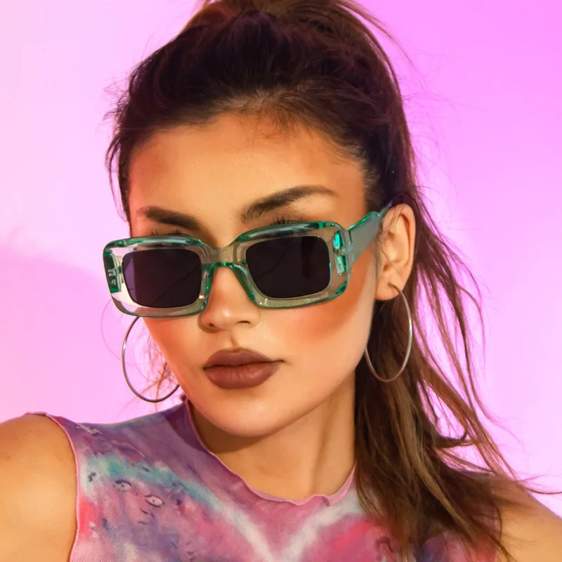 

2022 New Fashion Fresh Green Sunglasses Women Vintage Small Square Sun Glasses Female Outdoor Beach Shades Men Oculos De Sol