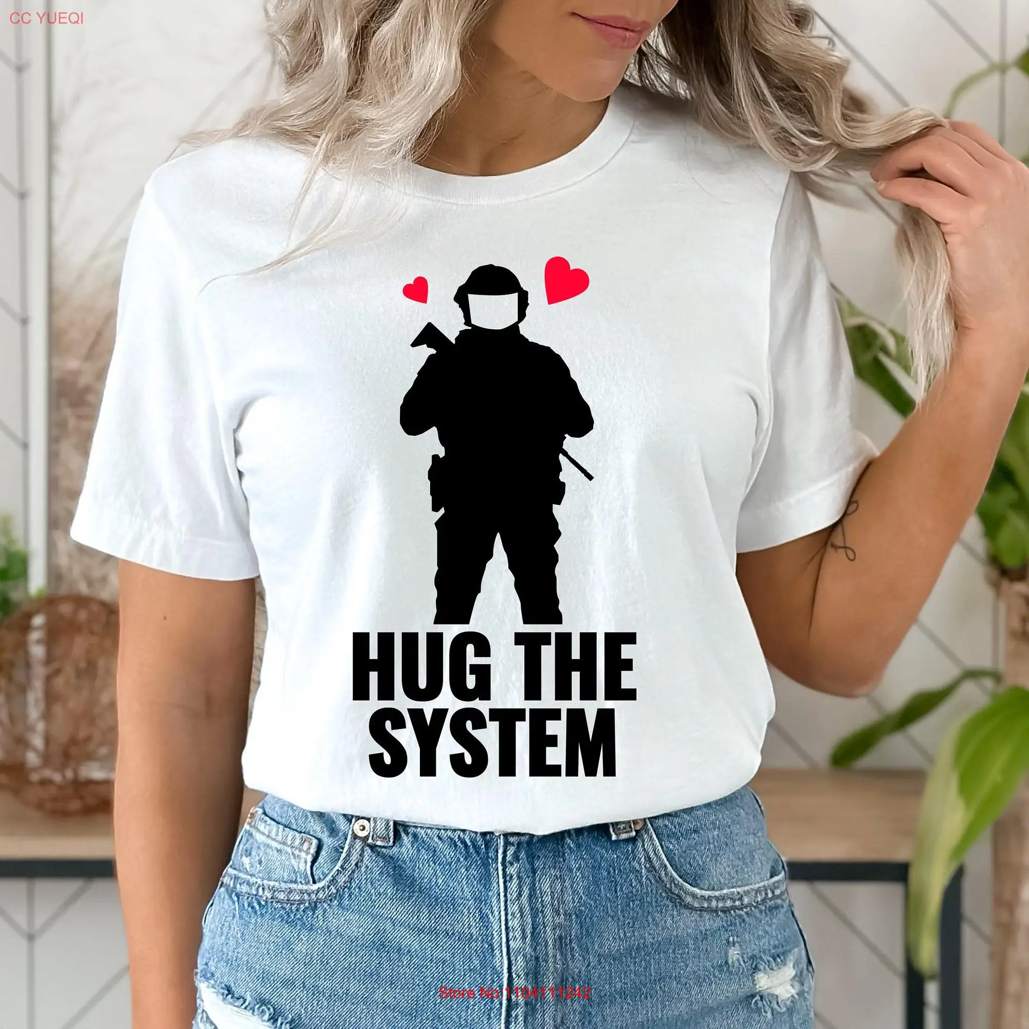 Футболка с длинным или коротким рукавом и надписью Hug the system