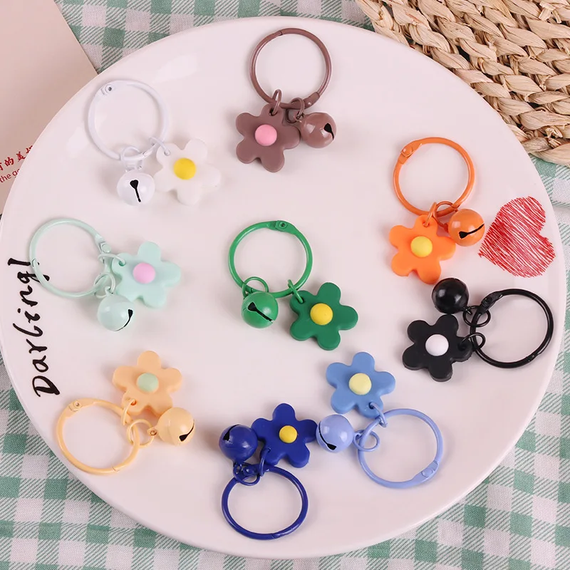 

Fashion Pvc Flower Keychain Backpack Charm Keyring Key Chain Accessories Cute Gifts for Girls Diy Bells Keychain Accessories
