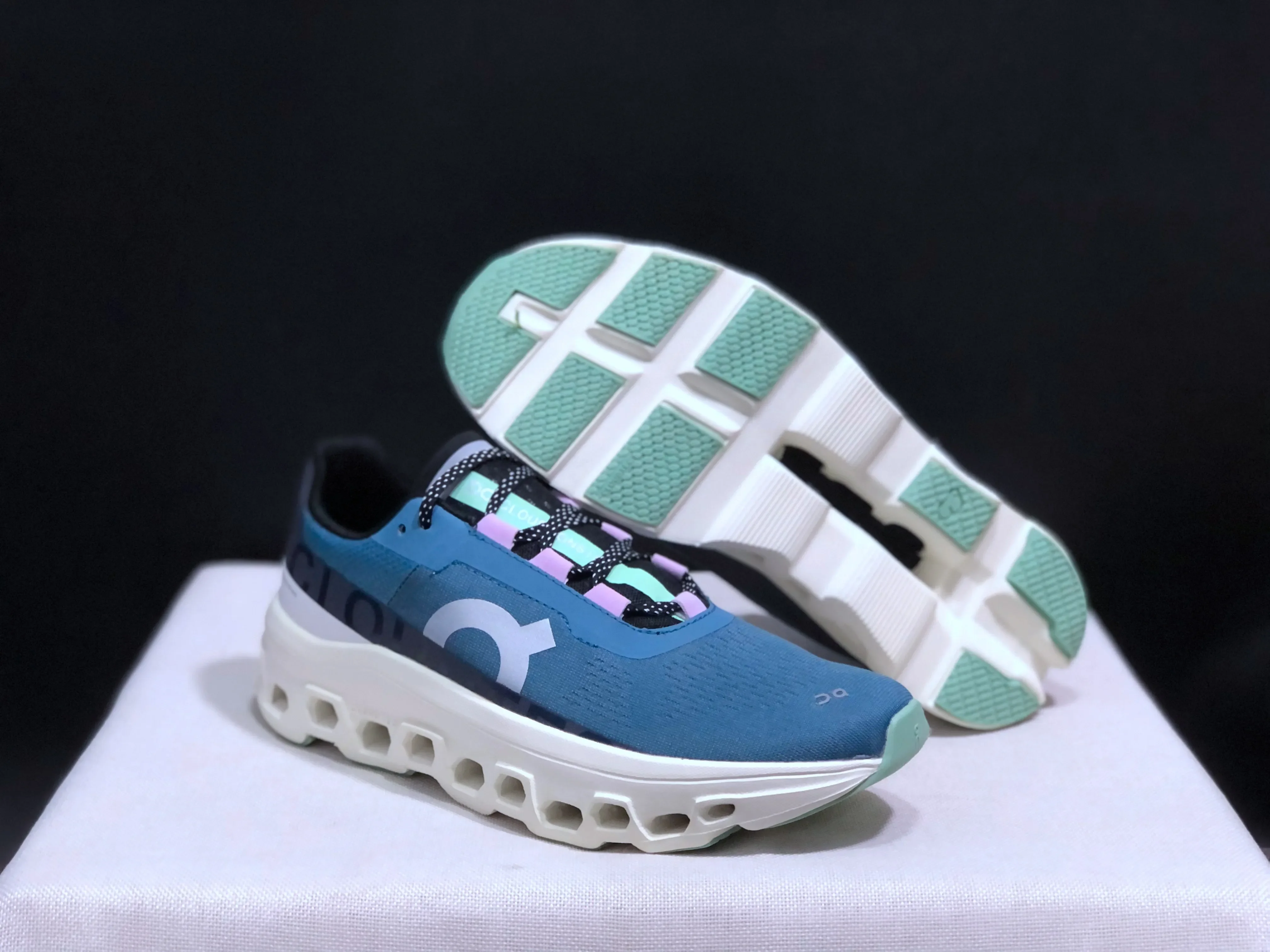 

On Cloudmonster Men Women Comfortable Runner Shoes Unisex Breathable Ultralight Outdoor Running Casual Sneakers Fashion Shoes