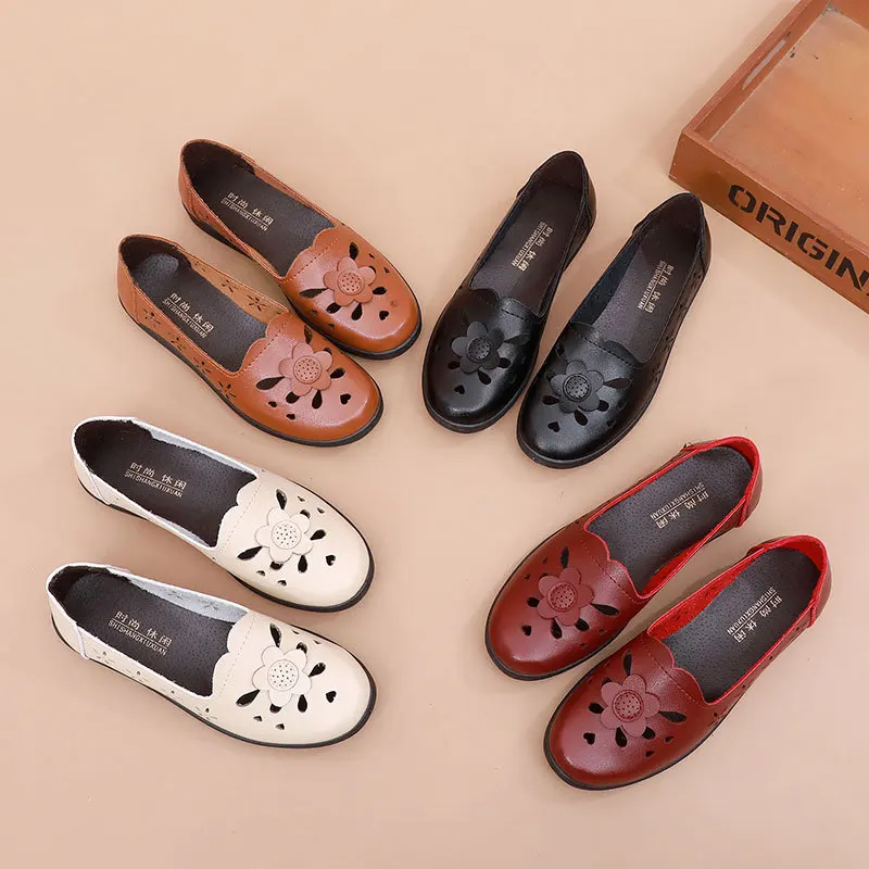 Hollow-out Women Flats Soft Moccasins Leather Woman Loafers Shoes Luxury Women Soft Bottom Spring Summer Casual Shoes