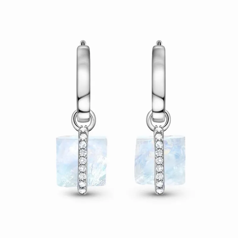 

Japan and South Korea's new sterling silver S925 square moonstone earrings, simple and exquisite earrings for female minority