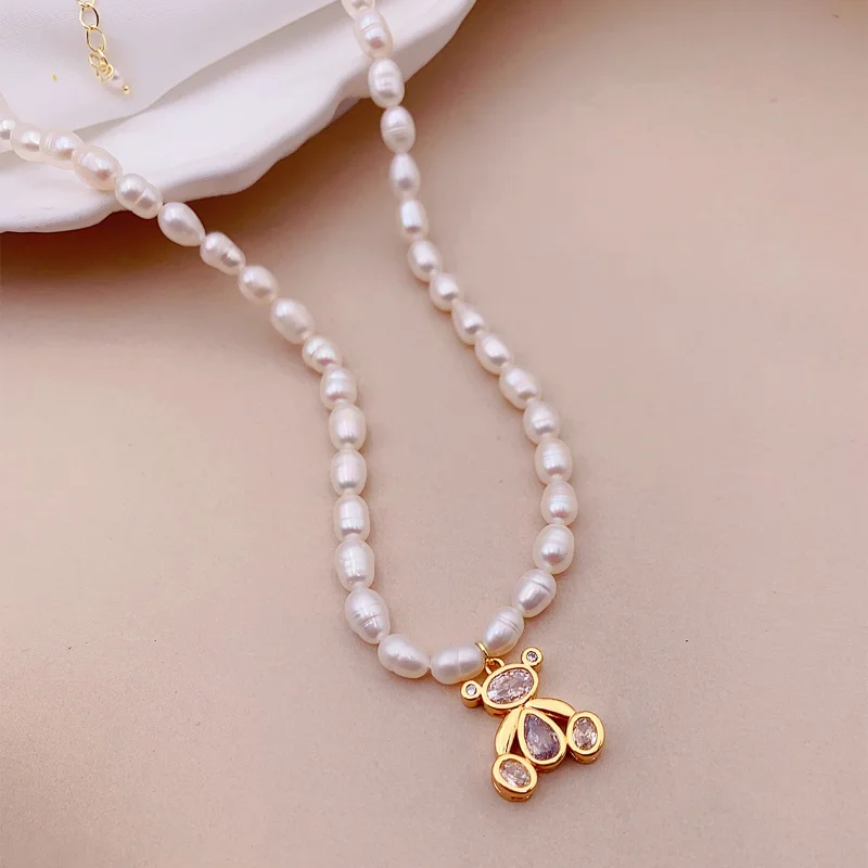 

Minar Cute Bling Rhinestone Cartoon Bear Pendant Necklaces for Women Genuine Freshwater Pearl Strand Chokers Necklace Jewelry