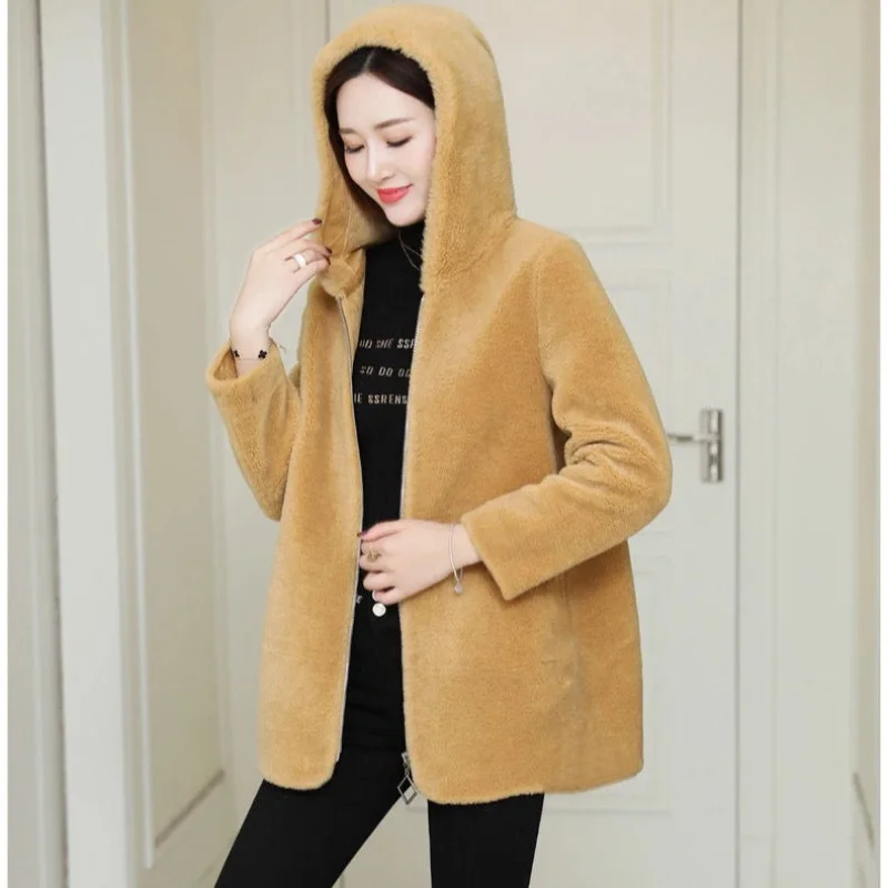 New Natural Lamb Fur Coats Women Real Wool Fur Coats Outwear Hooded High Quality Female Warm Winter Jacket Large Size 4XL E734