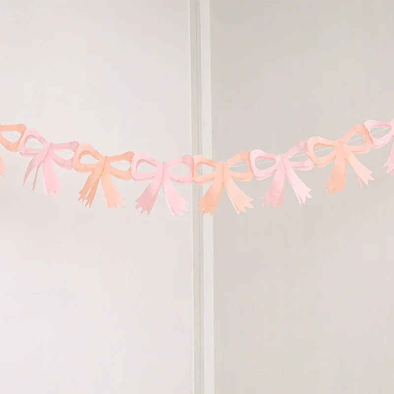 

Бумажная гирлянда бантик для девочки