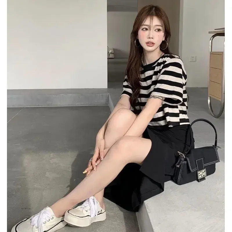 Женский костюм из двух предметов тонкий топ в полоску ретро-стиле с полуюбкой