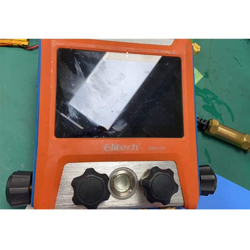 

Elitech Used Second-Hand EMG-40V Intelligent 4 Valves Digital Manifold Kit