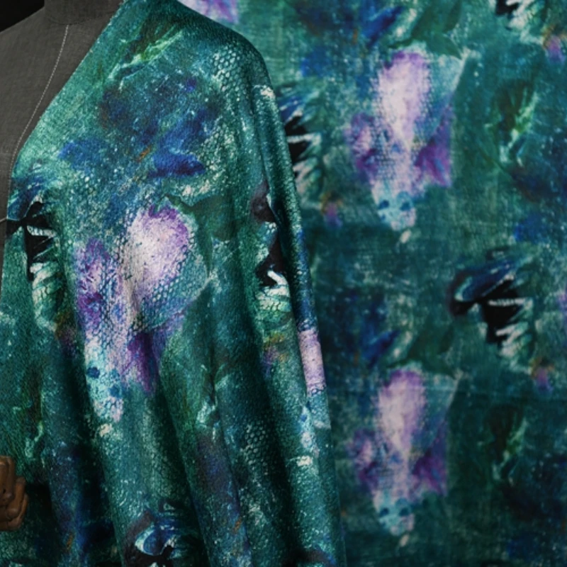 

Dyeing Jacquard Fish Scale Silk Fabric Brand Fashion Design Pearl for Dress Shirt Clothing Material Sewing by the Yard Wholesale