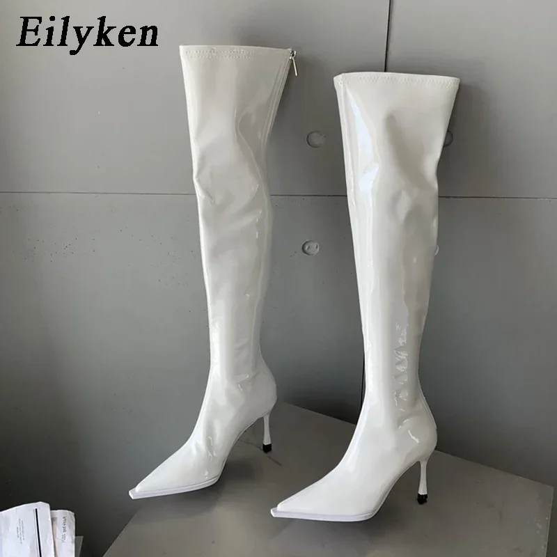 Женские сапоги выше колена из лакированной кожи с острым носком на молнии