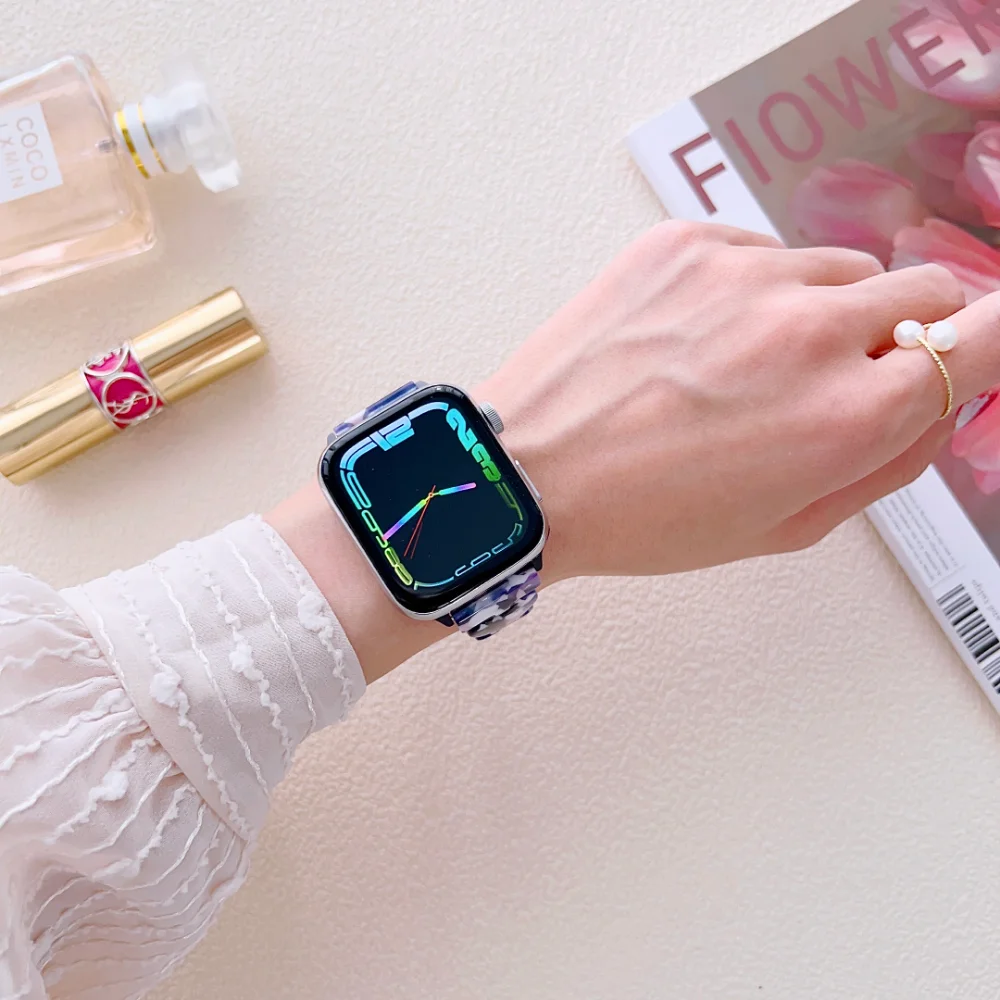 Heart Link Bracelet Series for Apple Watch Series Ultra 8 7 6 5 4 Se 3 Women Resin Strap for IWatch 49mm 41 45mm 42 44mm 38 40mm