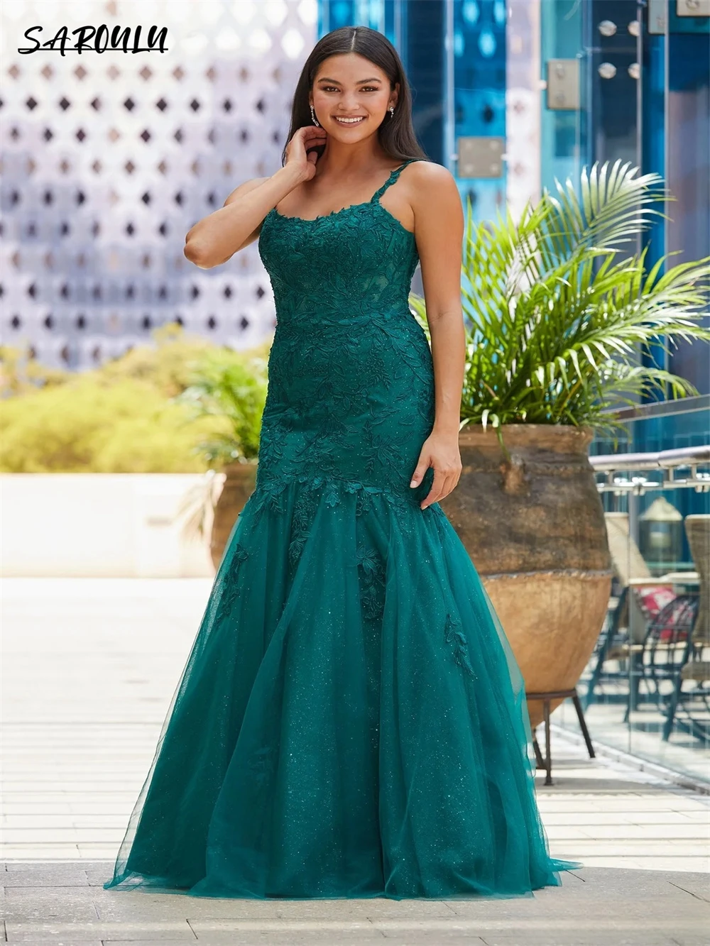 Вечернее платье с блестками и 