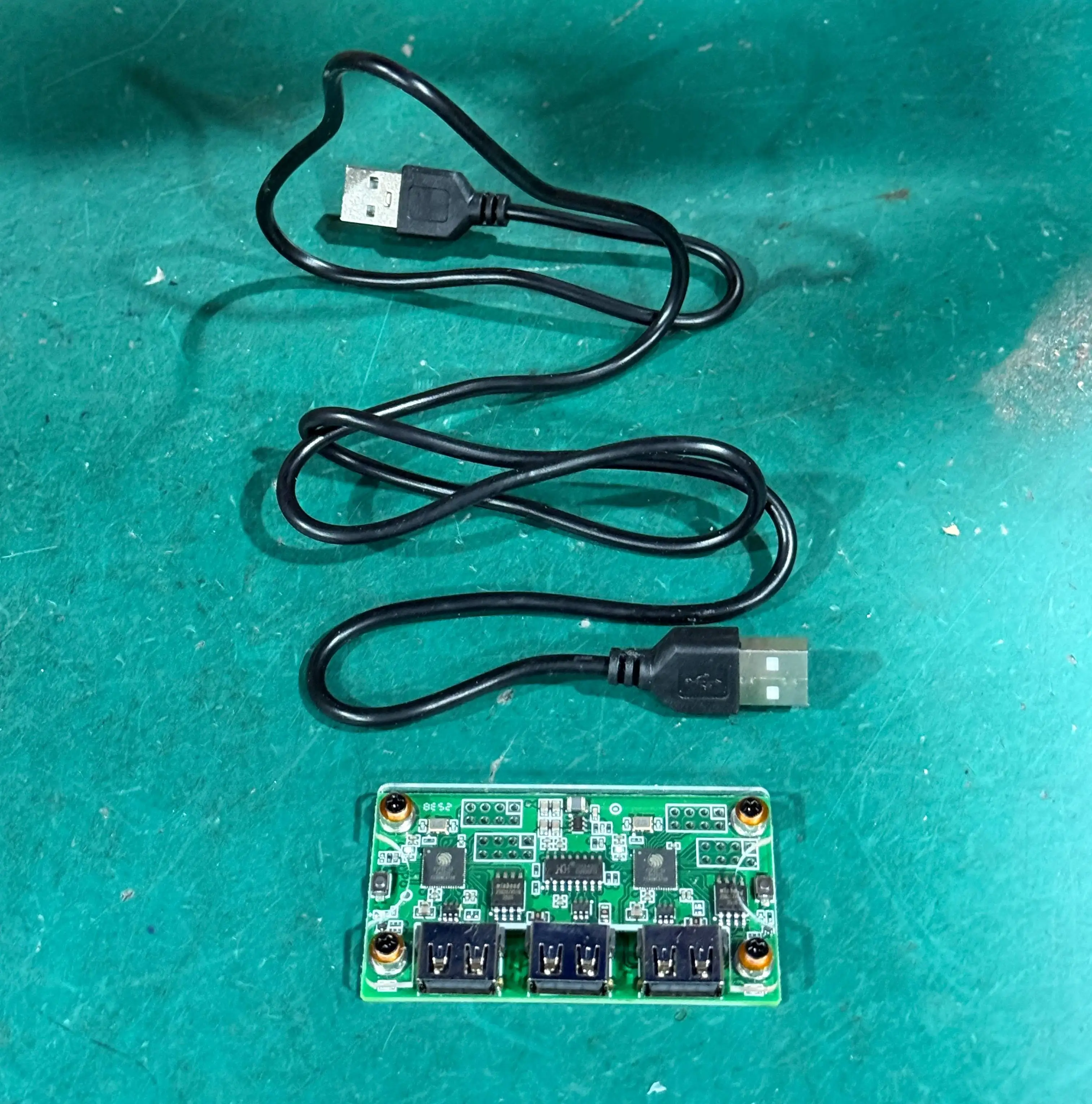 Фото Корпус для Arduino MAKCU Key&Mouse Box с платами ESP32-S3, в комплекте с кабелем (неоригинальный) №3