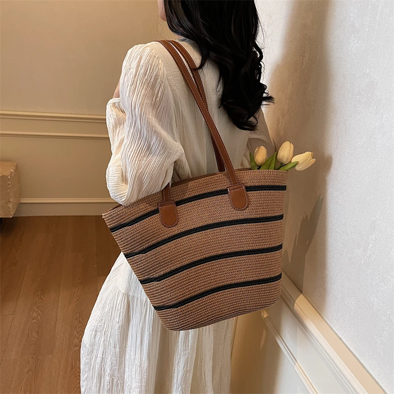 Соломенная сумка женская летняя 2024 новая роскошная дизайнерская на плечо для