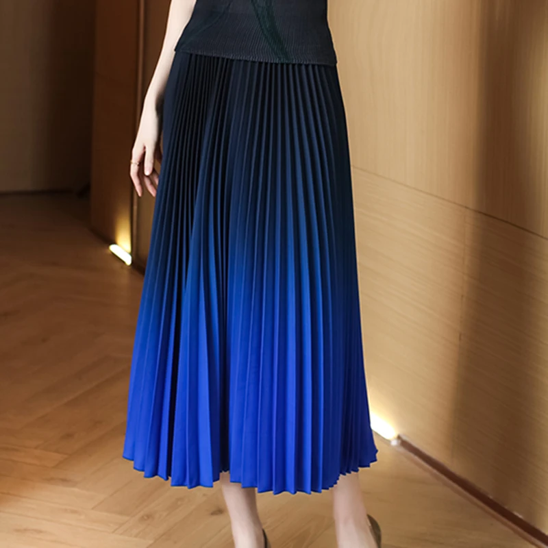 

SuperAen 2022 Summer Gradient Slim Fit New Spring Office Lady A Line Casual Pleated Woman Skirts