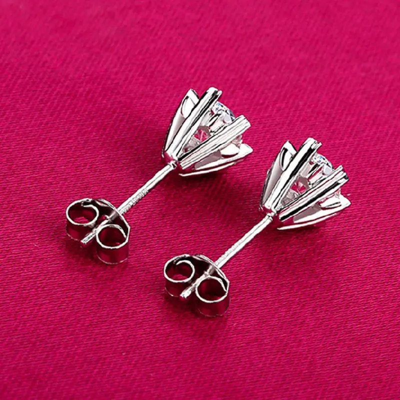 

Fashion Women's Silver-plated Earrings European and American Simple 3A Zircon Korean Version of The New Snowflake Earrings