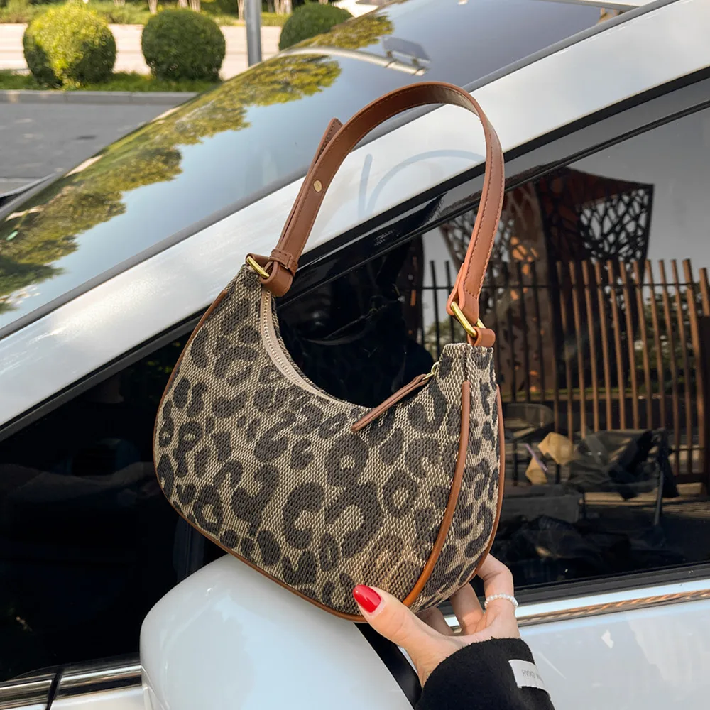 

Роскошные Дизайнерские винтажные леопардовые маленькие сумочки в форме полумесяца для женщин, осень 2022, модные холщовые женские сумки на плечо