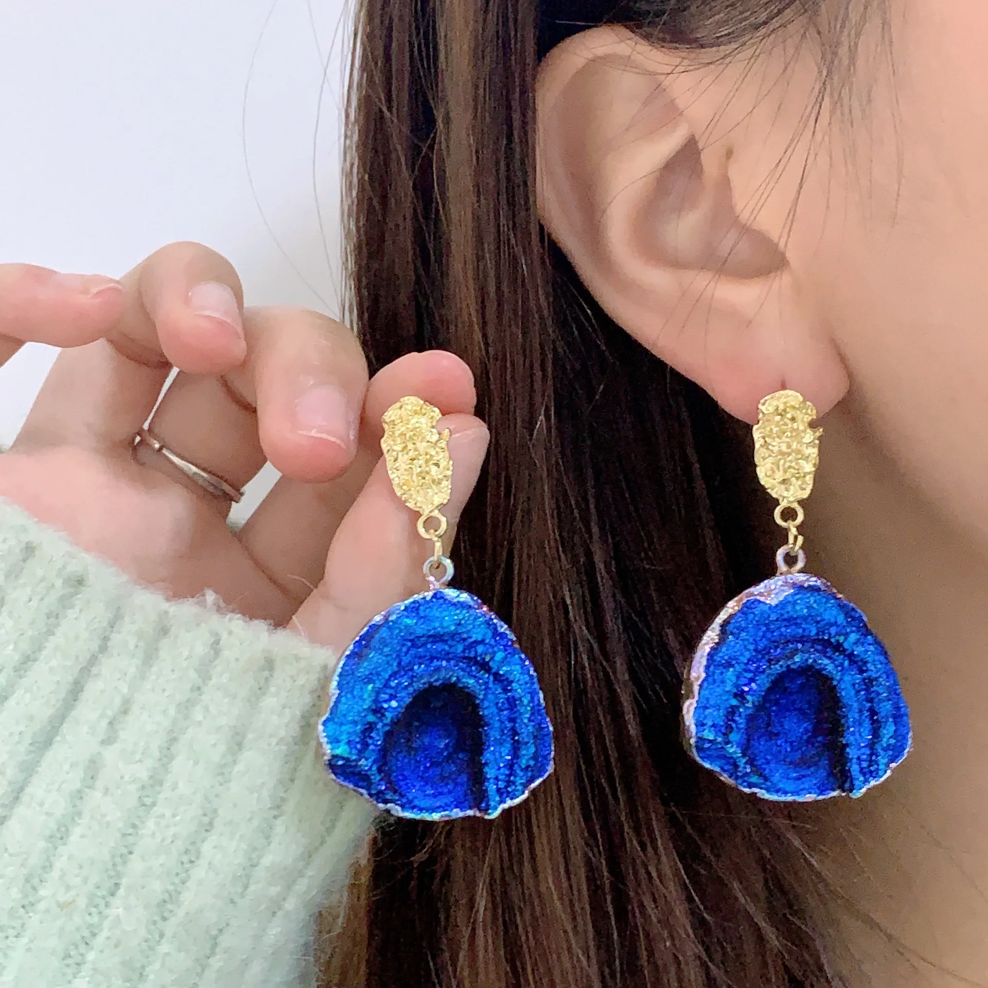 2024 сине-зеленые плиссированные серьги с градиентом нерегулярные веером