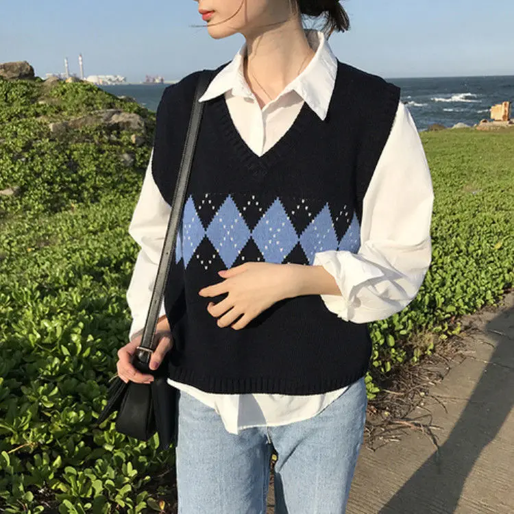 

Argyle Sweater Vest Women V Neck Sweaters Sleeveless Korean Style Waistcoat High Street Pullover Loose Knitting Vests B18