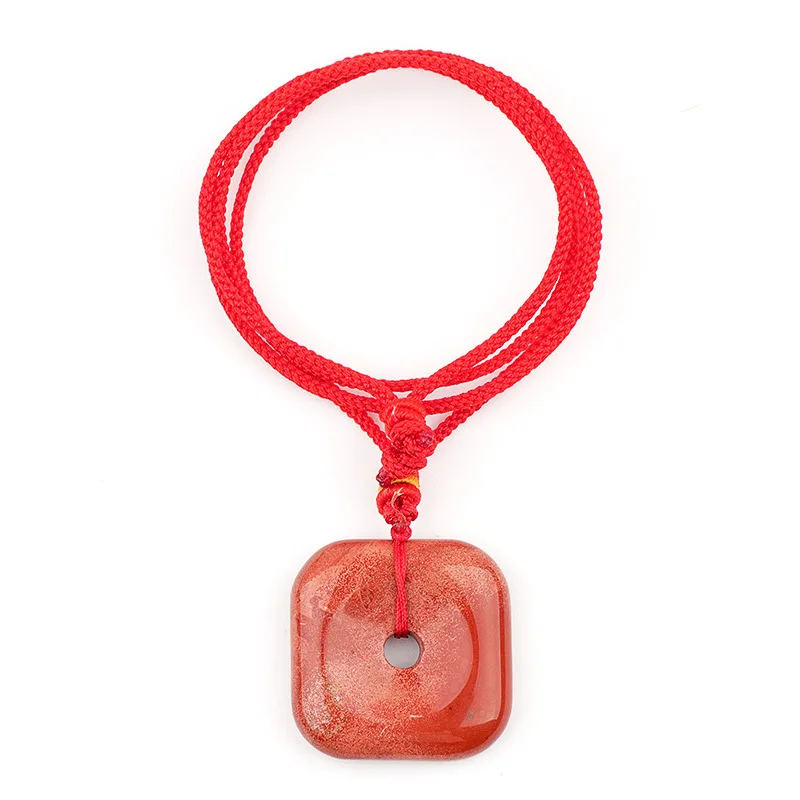 

Пряжка мира из розового кварца и аметиста