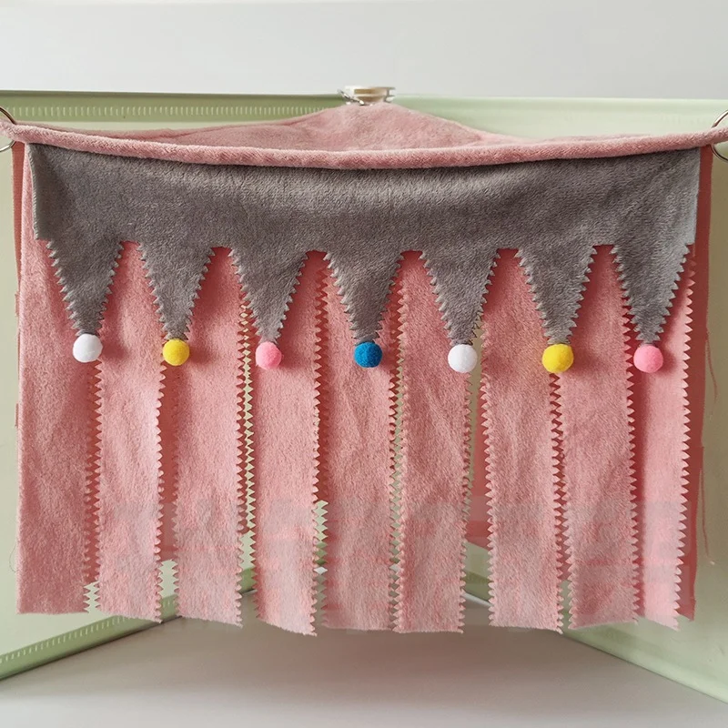 

Милая маленькая подвесная кровать-гамак для домашних животных