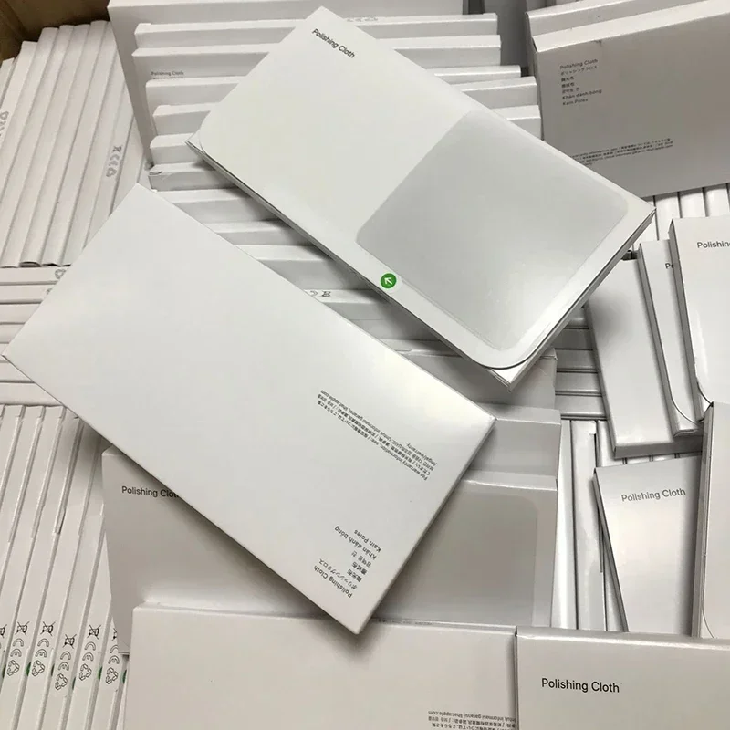 Салфетка для полировки Apple iPhone 15 14 13 12 чистки экрана с нанотекстурой iPad Mac iPod Pro Watch