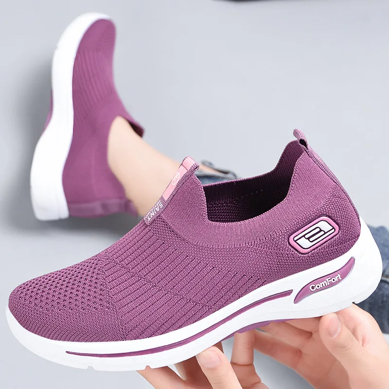 

2022 New Fashion Y2k Sport Shoes Ladies Trend Flyknit Sneaker Breathing Upper Soft Antislip Outsole Women Flat Heel Shoes