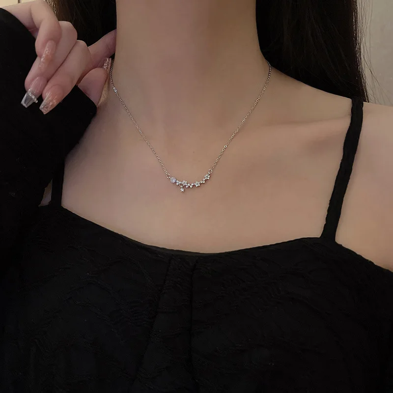 

Fashion Trend Zircon Necklace Light Luxury Forest Pendant Fairy Wild Clavicle Chain Jewlery Stainless Steel Kpop Birthday Party