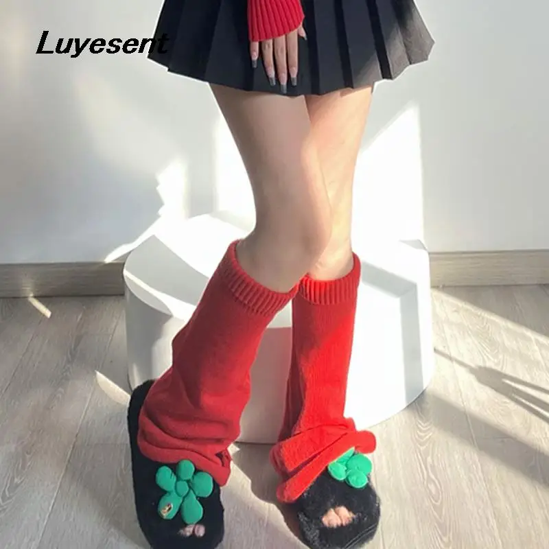 

Однотонные красные женские расклешенные вязаные теплые грелки для ног 2023 Y2k милые вязаные уличные носки до щиколотки для девушек корейская мода шикарные носки