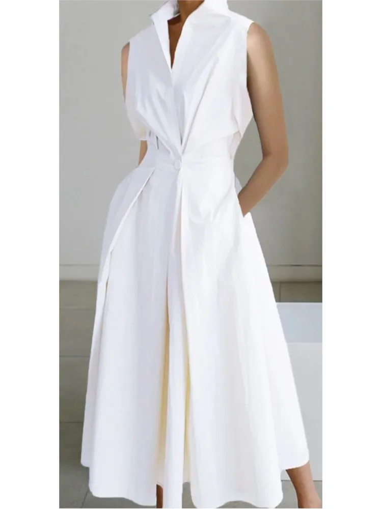 Женское платье в горошек с V-образным вырезом и принтом