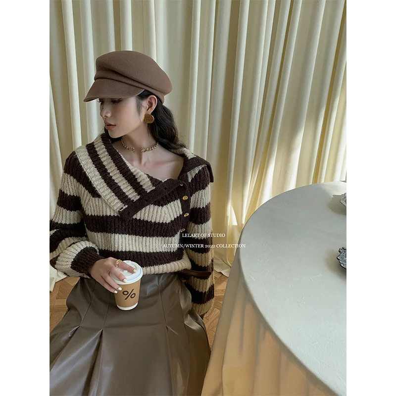 Рисунок 4 - Пуловер Solaina с отложным воротником