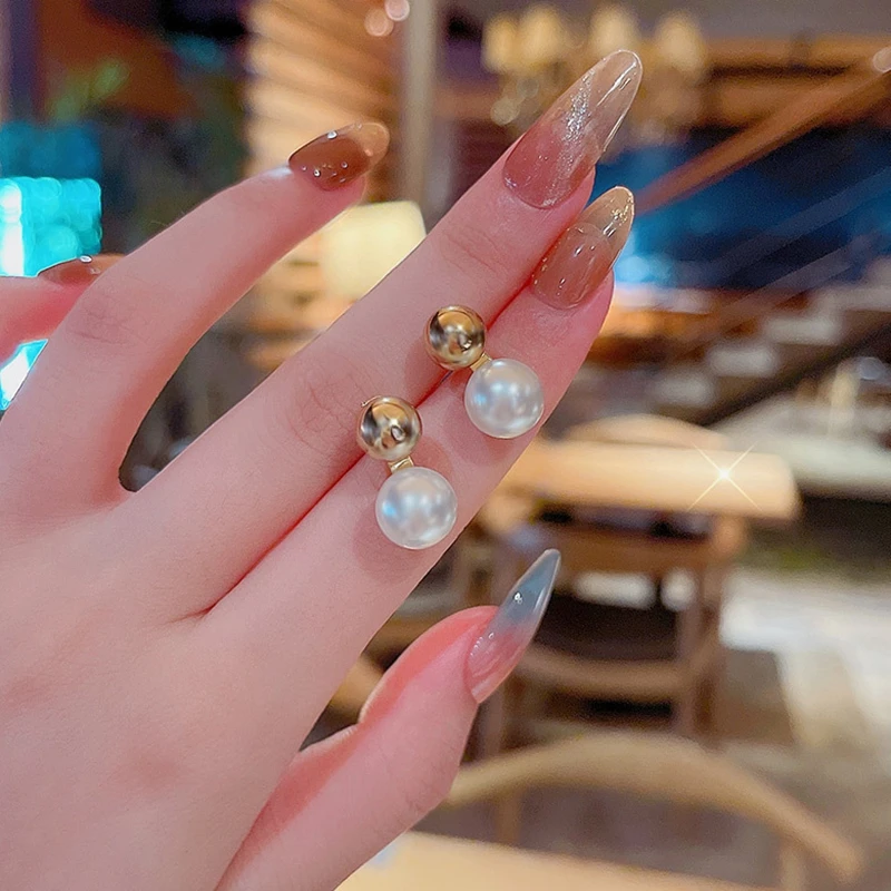 

Простые элегантные маленькие жемчужные Подвесные серьги для женщин, новые модные украшения, Женские Висячие серьги для вечеринки, аксессуа...